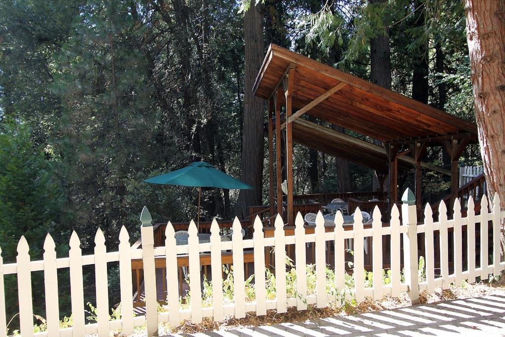 Mccaffrey House Bed And Breakfast Inn Twain Harte Exterior photo